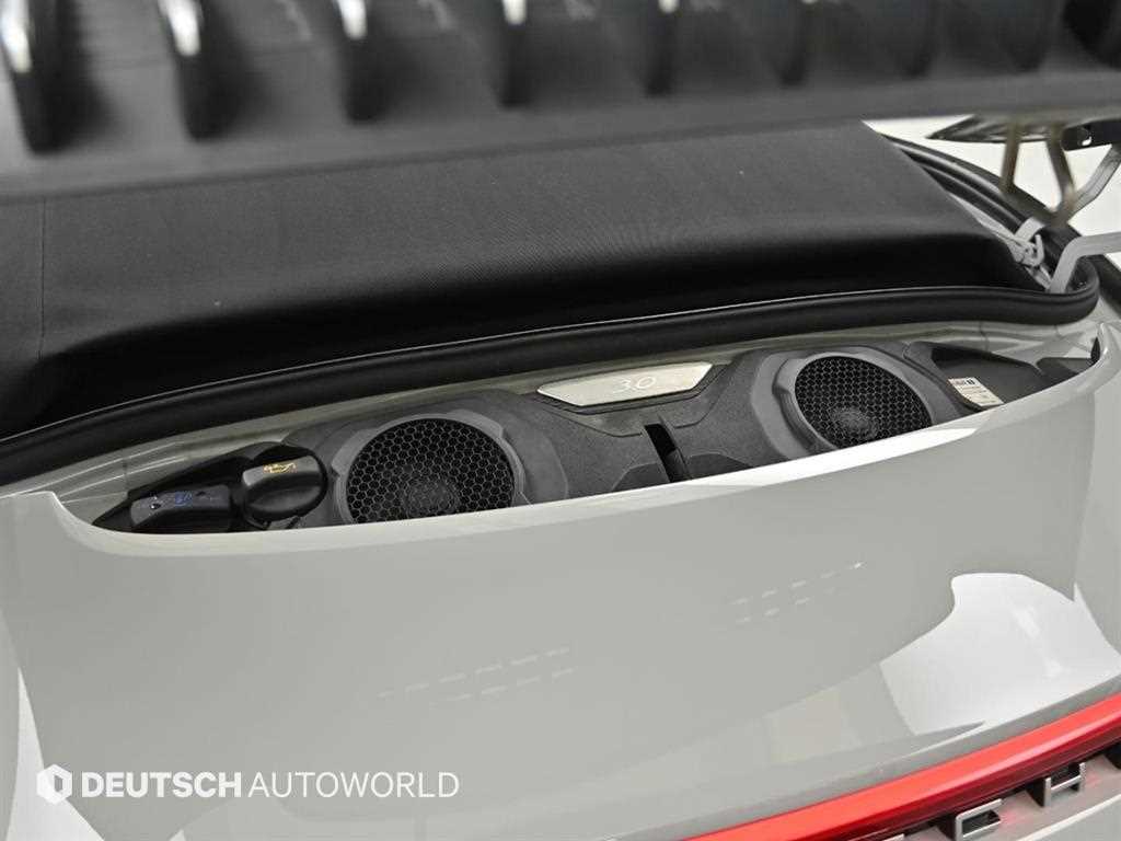 Porsche 911 — photo 06