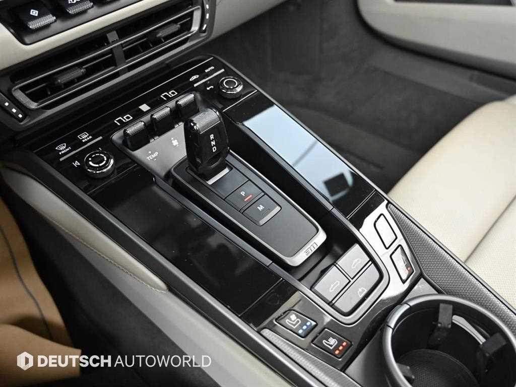 Porsche 911 — photo 09