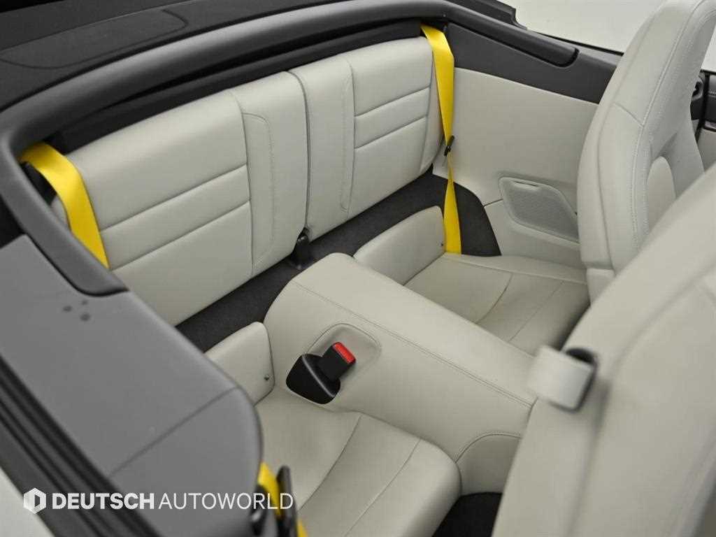 Porsche 911 — photo 12