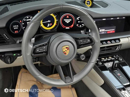 Porsche 911 — photo 13
