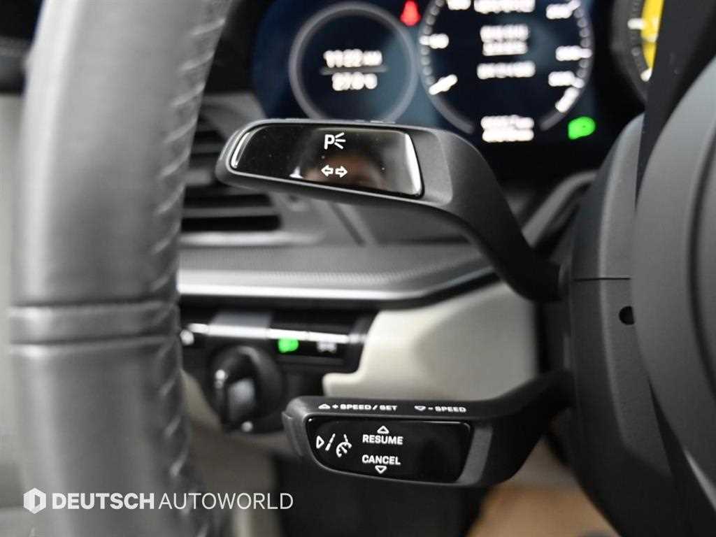 Porsche 911 — photo 16