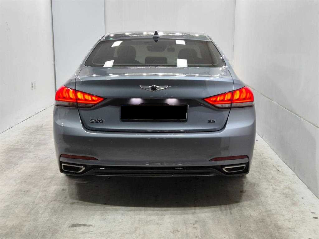 Genesis G80 — photo 03