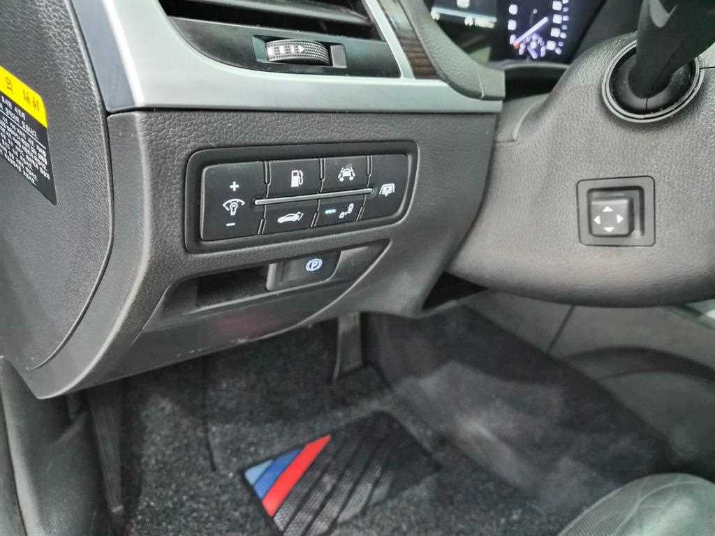 Genesis G80 — photo 13