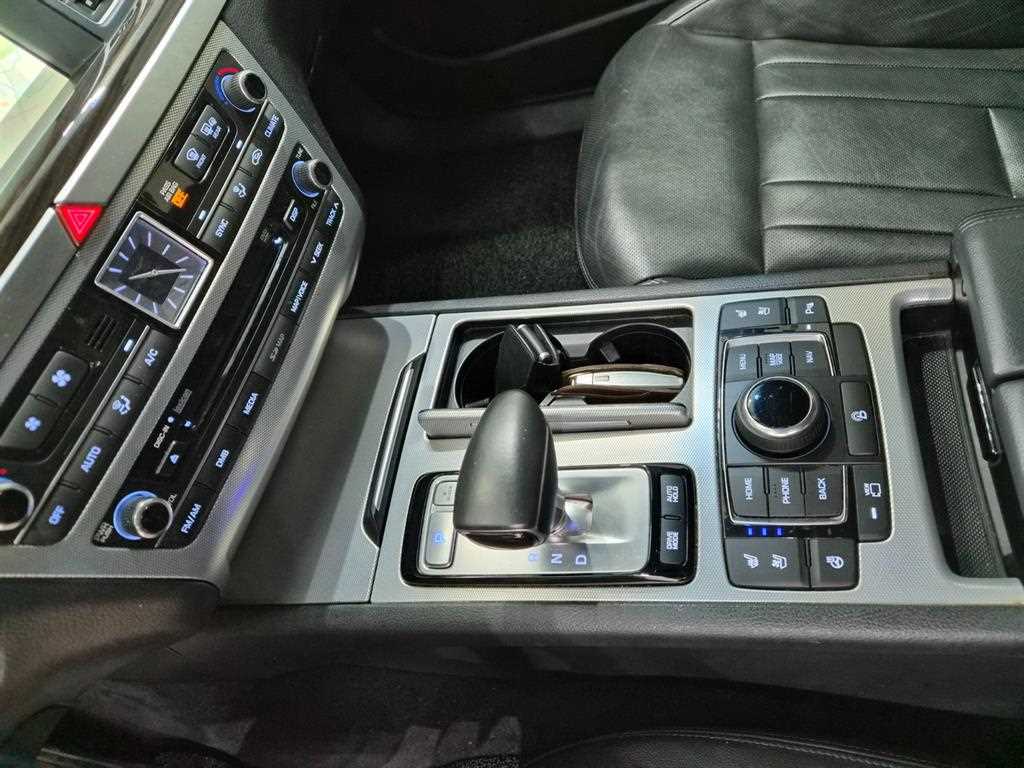 Genesis G80 — photo 15