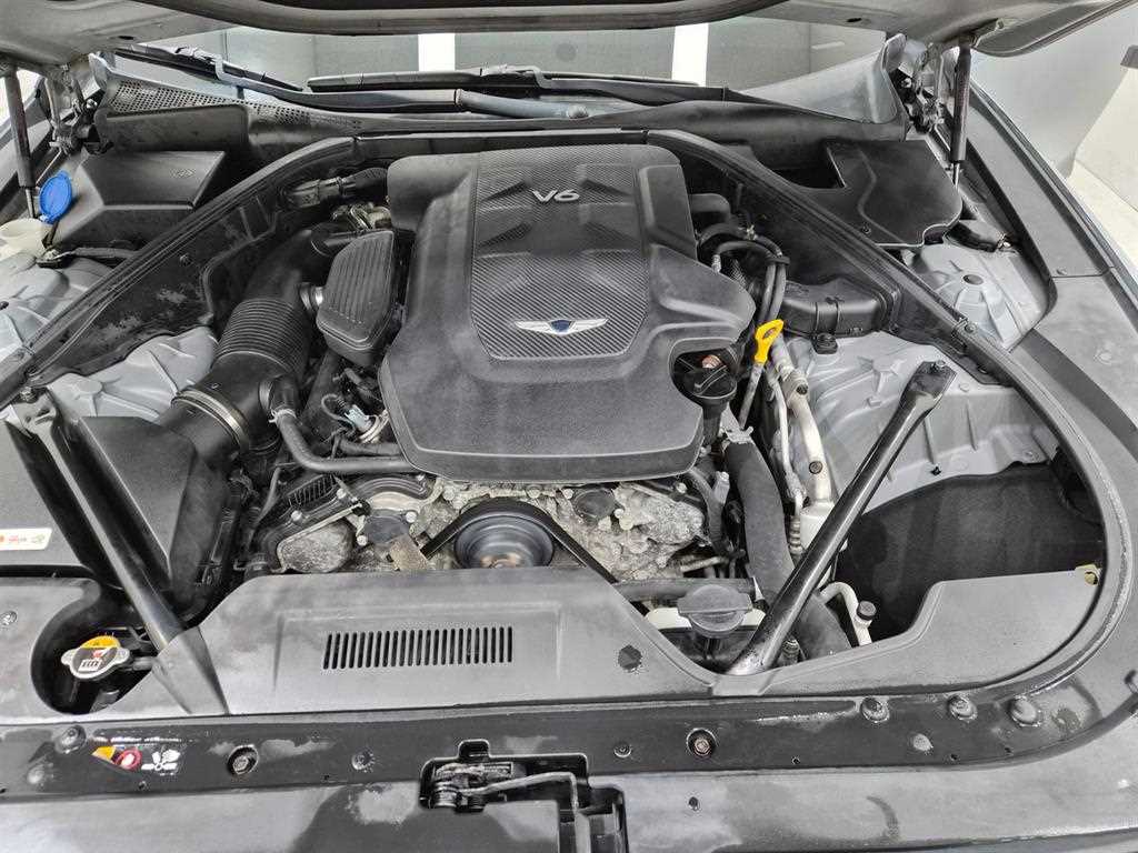 Genesis G80 — photo 17