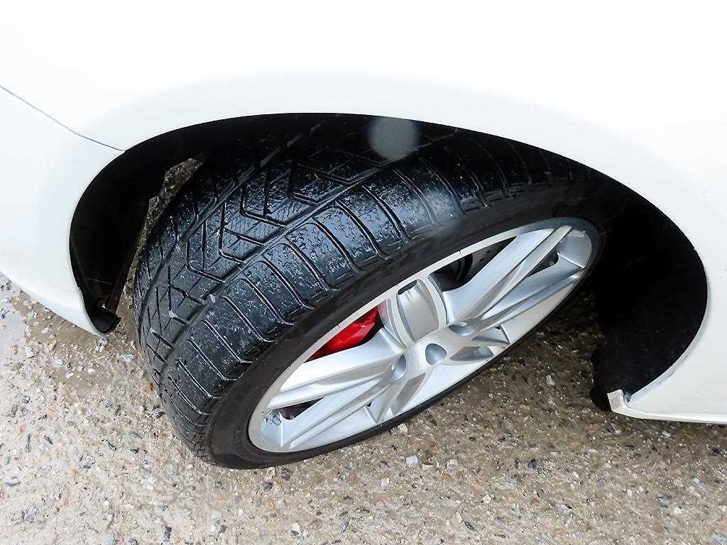 Maserati Quattroporte — photo 15