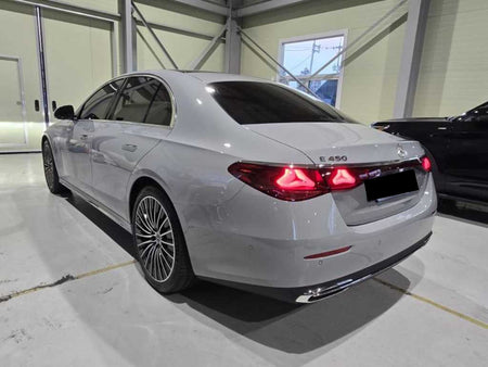 Mercedes-Benz E-Class — photo 02