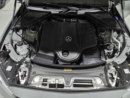Mercedes-Benz E-Class — photo 16