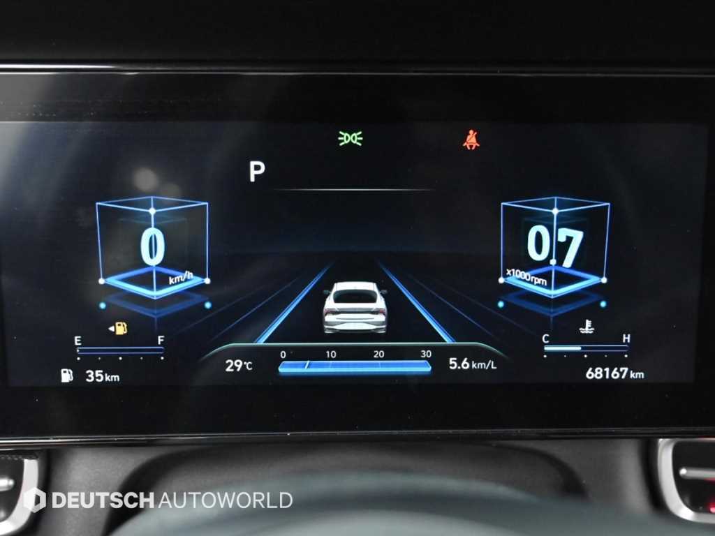 Hyundai Avante — photo 06