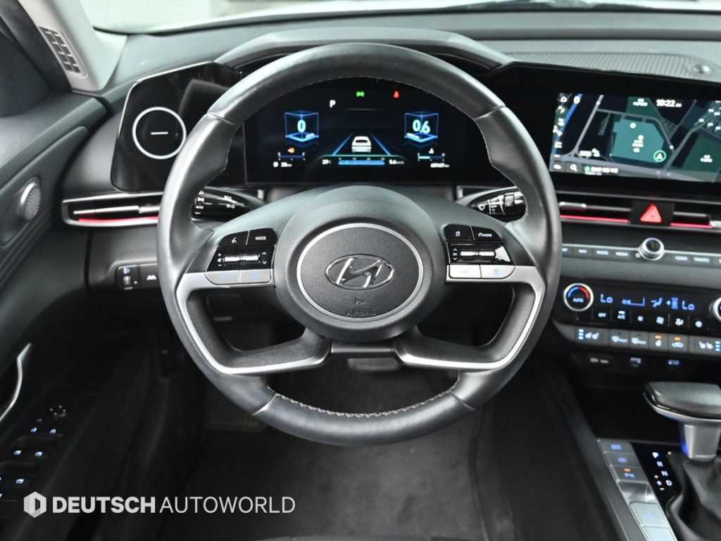 Hyundai Avante — photo 16