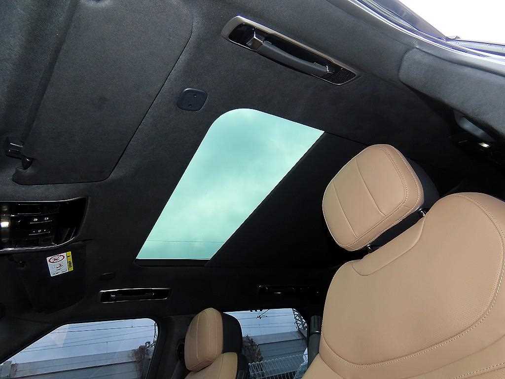 Land Rover Range Rover Sport — photo 16
