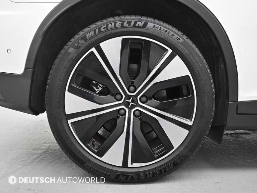 Polestar Polestar 2 — photo 06