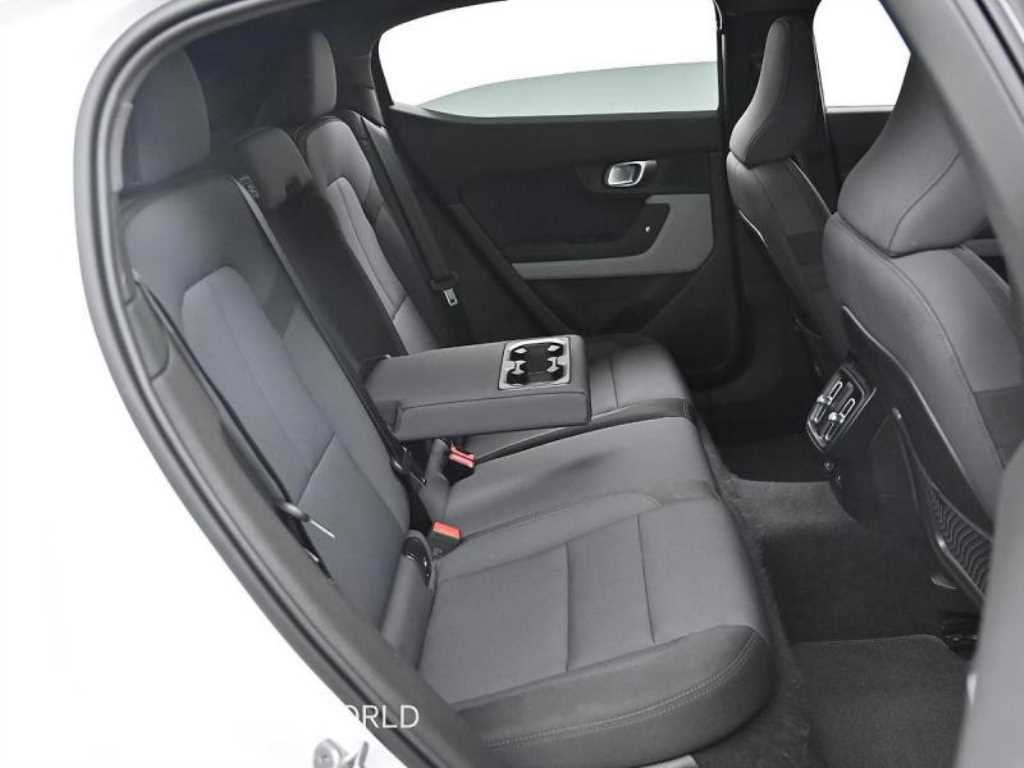Polestar Polestar 2 — photo 12