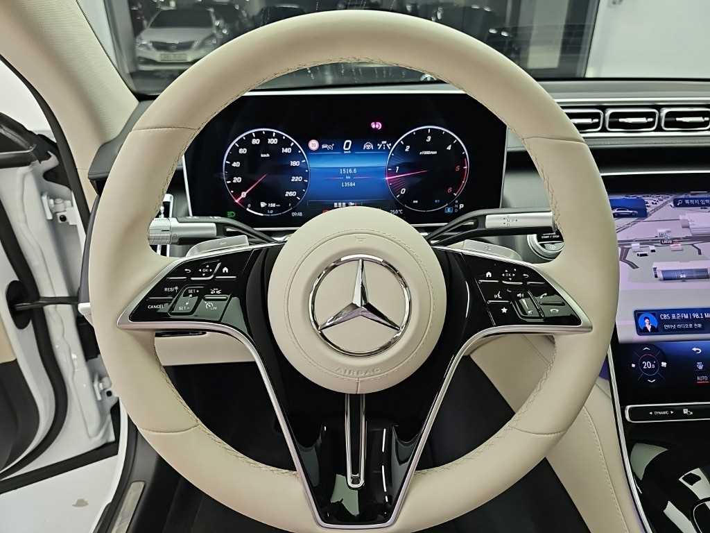 Mercedes-Benz S-Class — photo 09