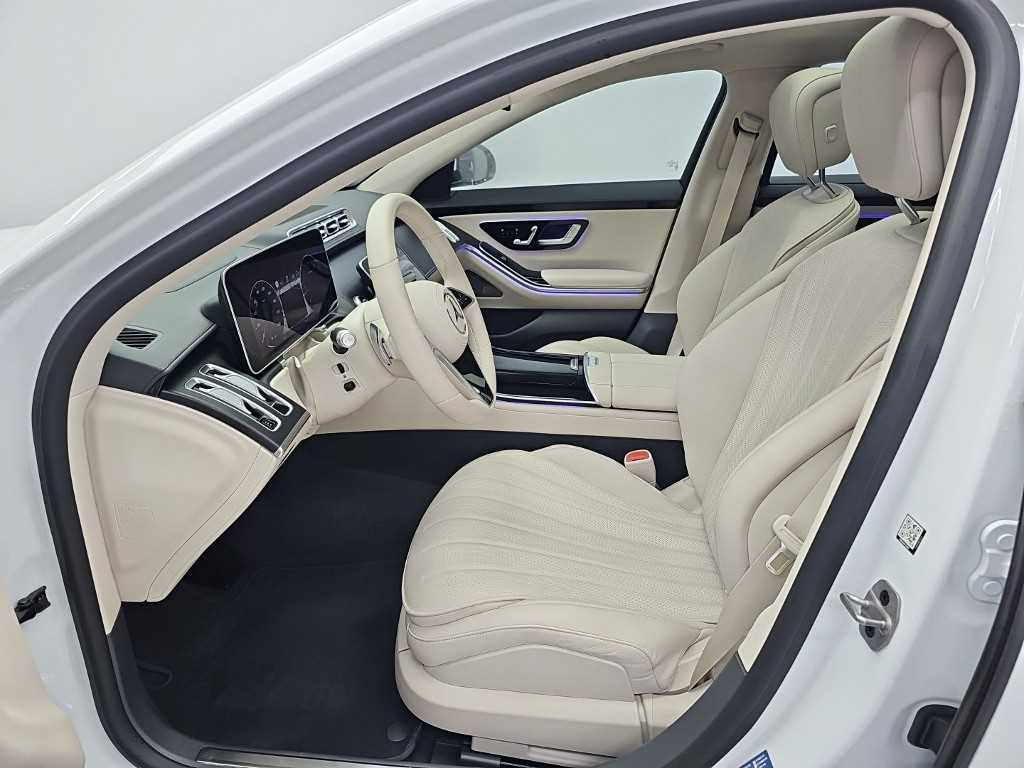 Mercedes-Benz S-Class — photo 11