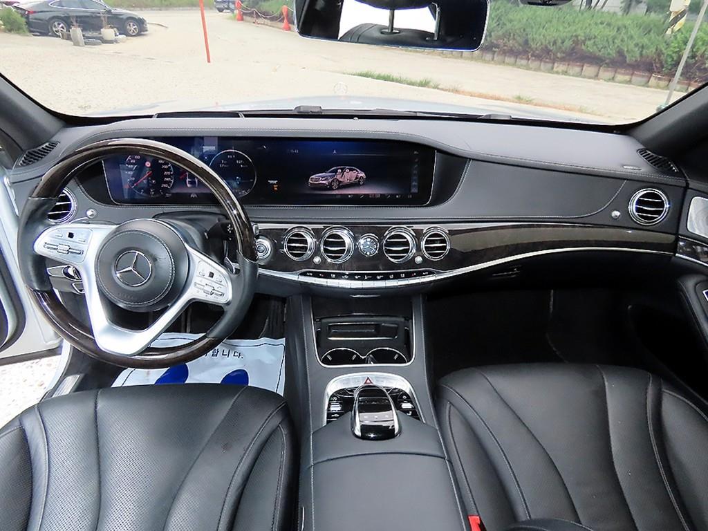 Mercedes-Benz S-Class — photo 07