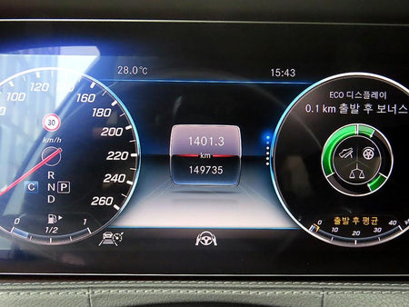 Mercedes-Benz S-Class — photo 09