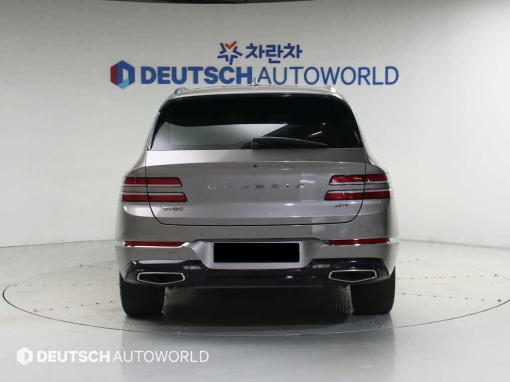 Genesis GV80 — photo 04