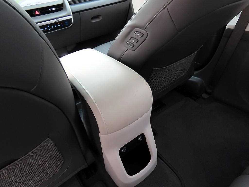 Hyundai Ioniq5 — photo 15