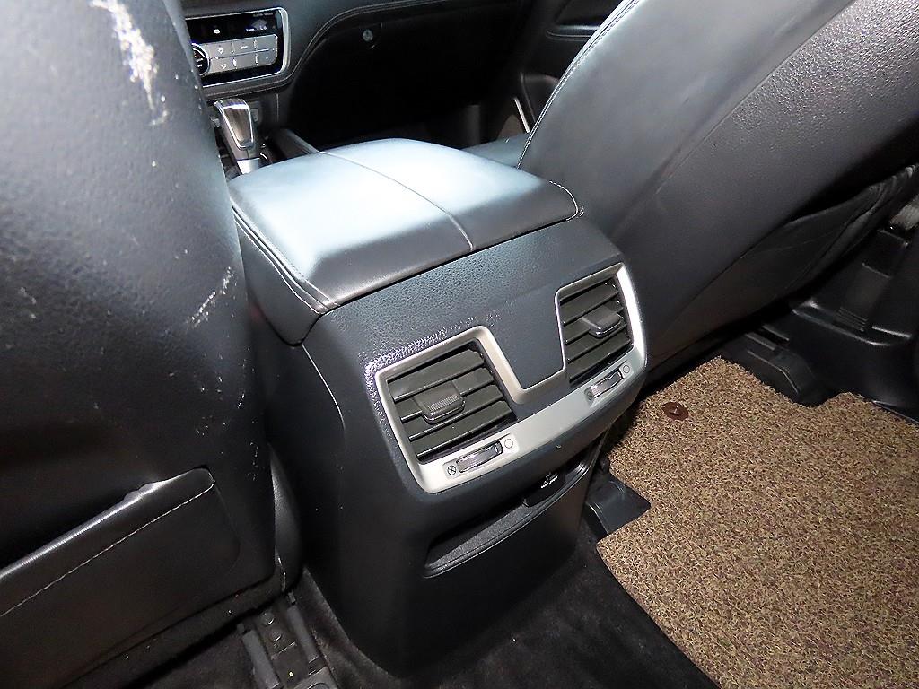 KGM Rexton — photo 15