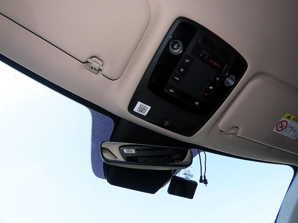Kia Carnival — photo 13