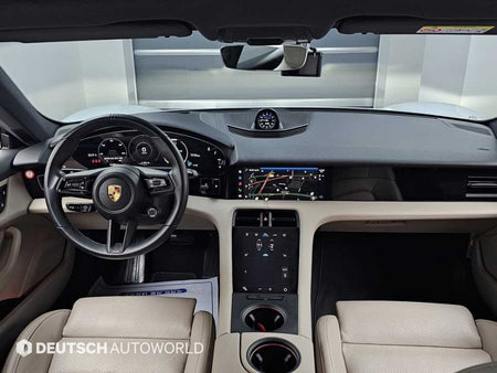 Porsche Taycan — photo 07