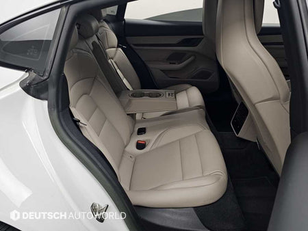 Porsche Taycan — photo 12