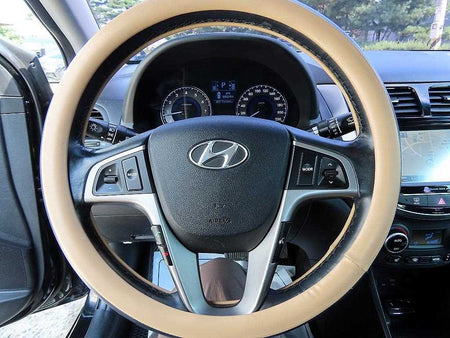 Hyundai Accent — photo 08