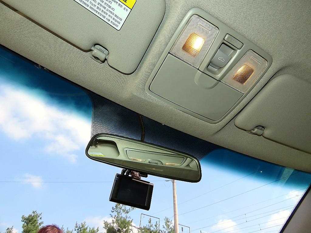 Hyundai Accent — photo 16