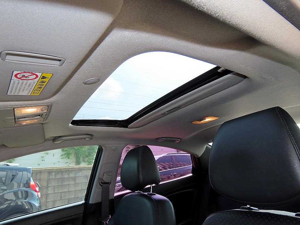 Hyundai Accent — photo 17
