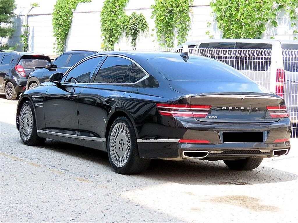 Genesis G80 — photo 03