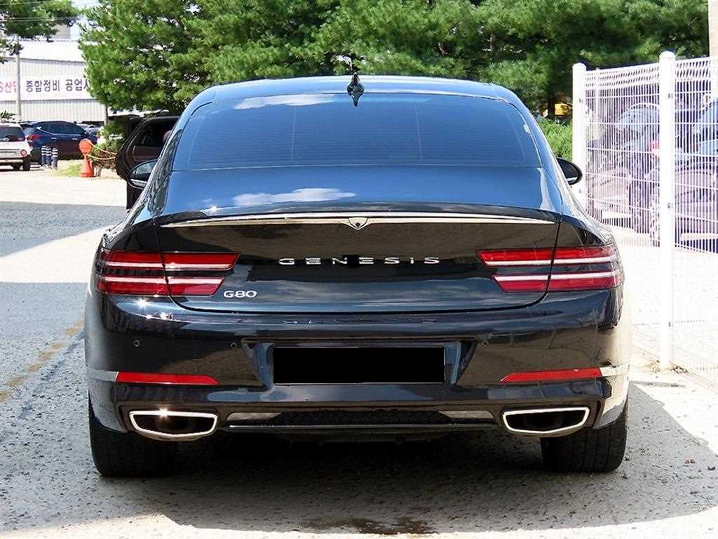 Genesis G80 — photo 04