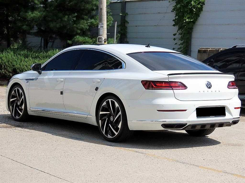 Volkswagen Arteon — photo 03
