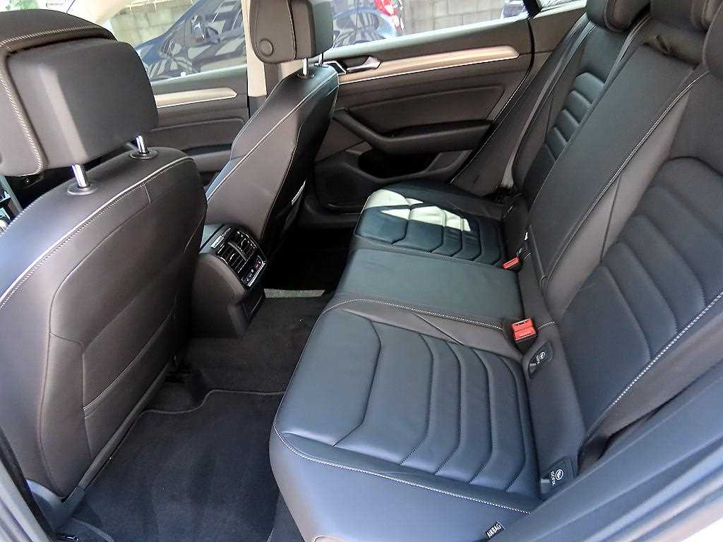 Volkswagen Arteon — photo 06