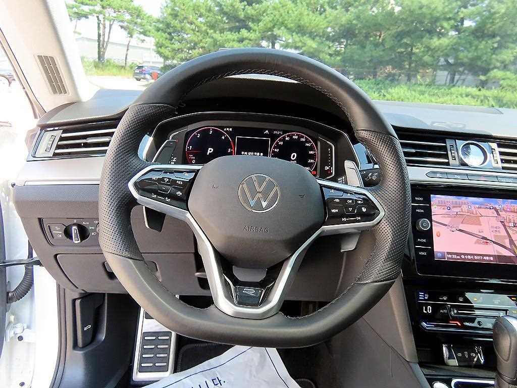 Volkswagen Arteon — photo 08