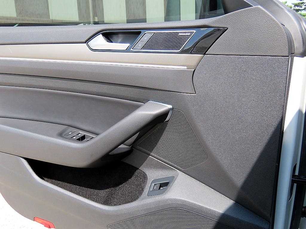 Volkswagen Arteon — photo 12