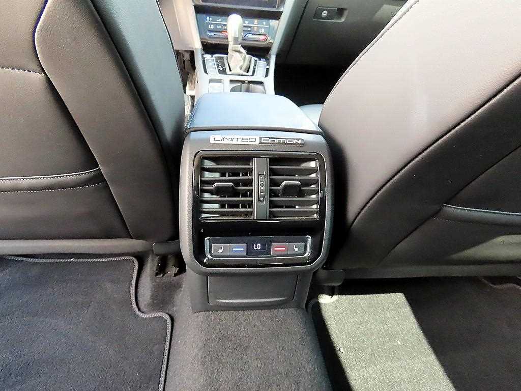 Volkswagen Arteon — photo 16