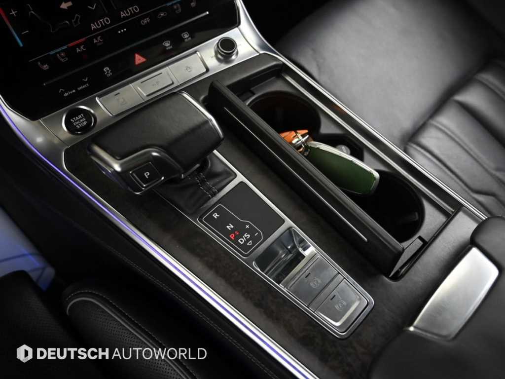 Audi A7 — photo 09