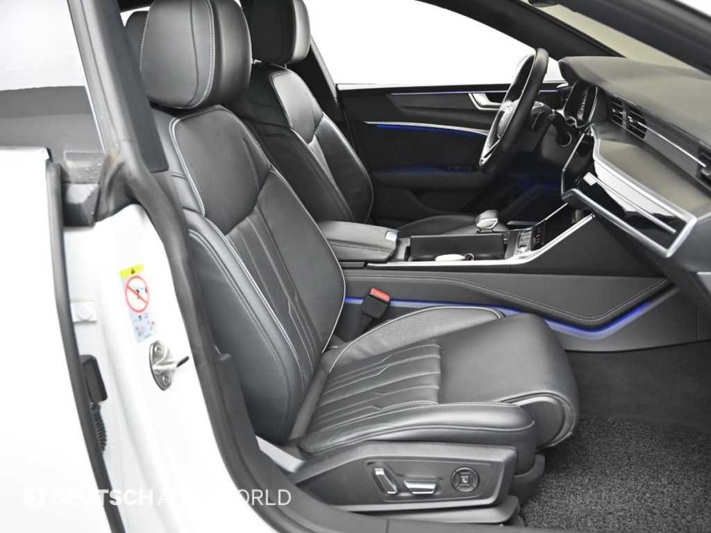 Audi A7 — photo 10