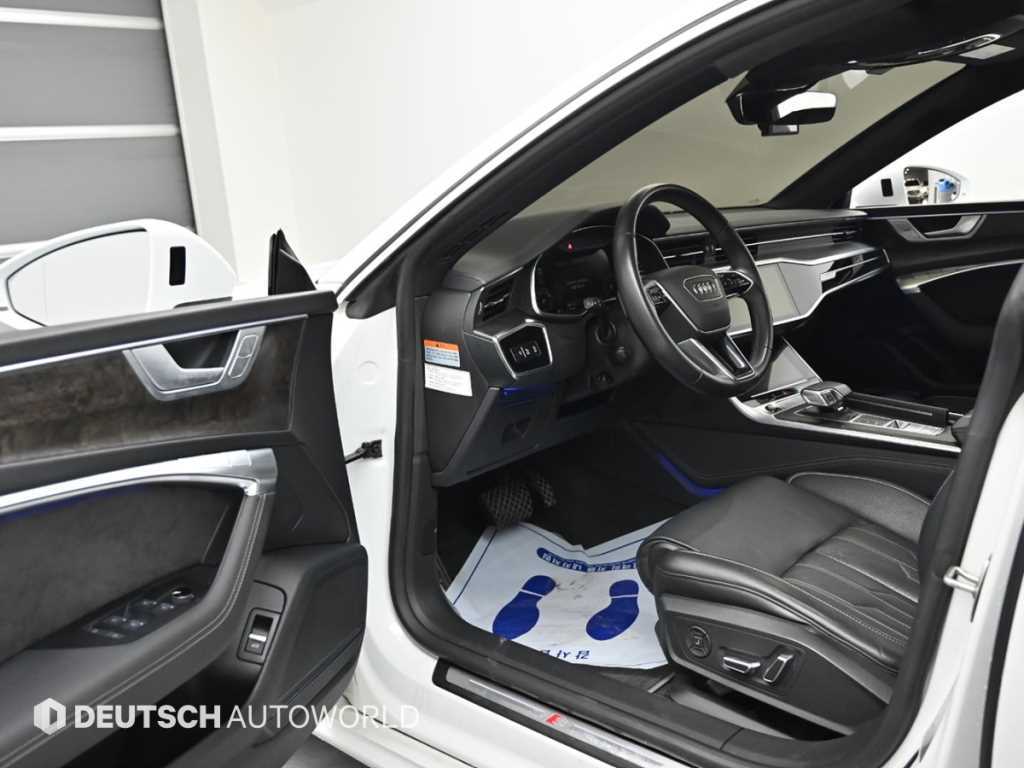 Audi A7 — photo 11