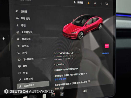 Tesla Model 3 — photo 08