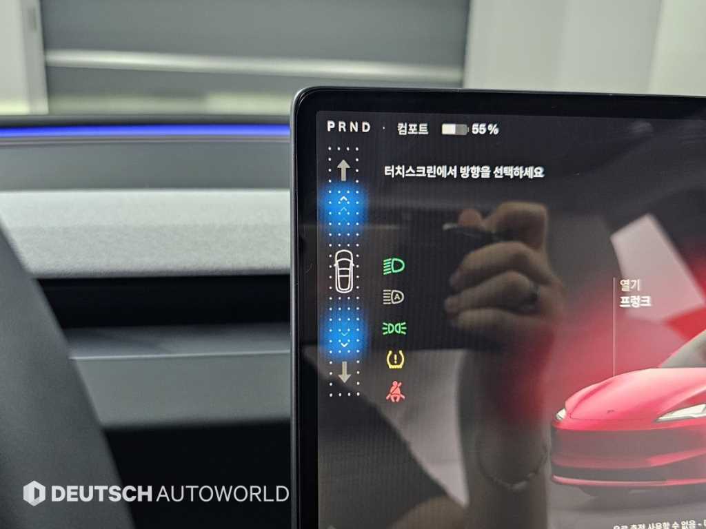 Tesla Model 3 — photo 09