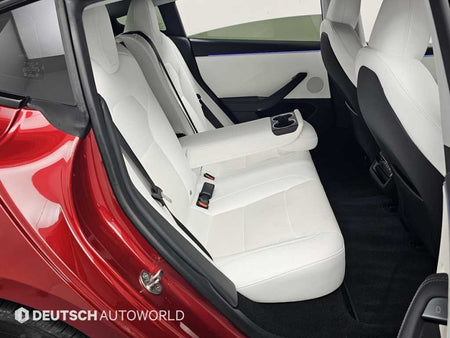 Tesla Model 3 — photo 12