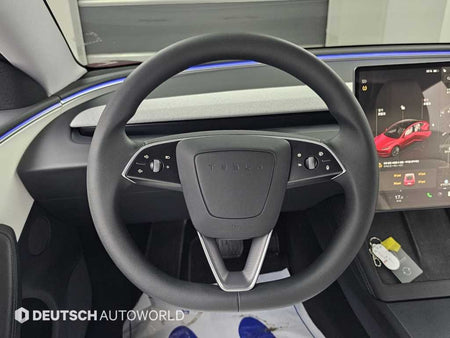 Tesla Model 3 — photo 13