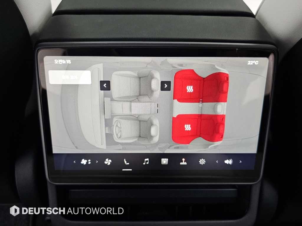 Tesla Model 3 — photo 16