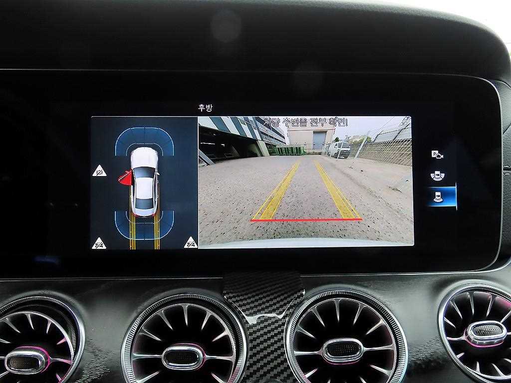 Mercedes-Benz CLS-Class — photo 15