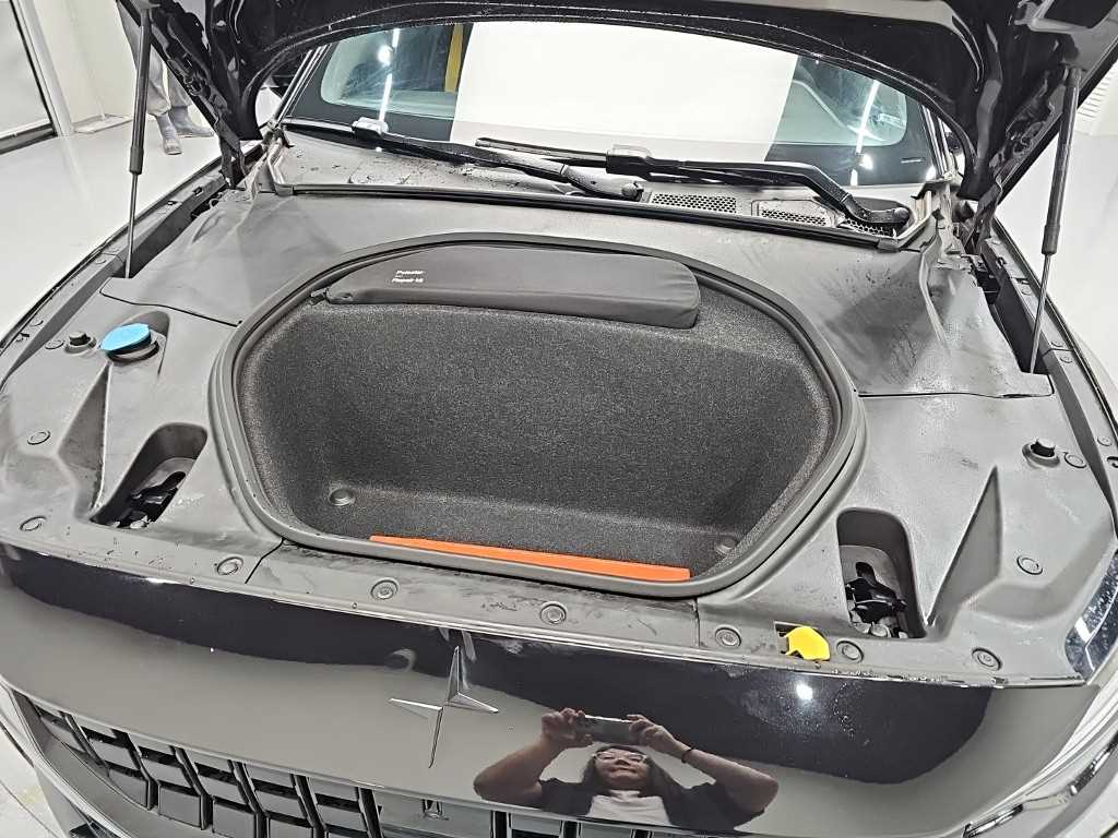 Polestar Polestar 2 — photo 05