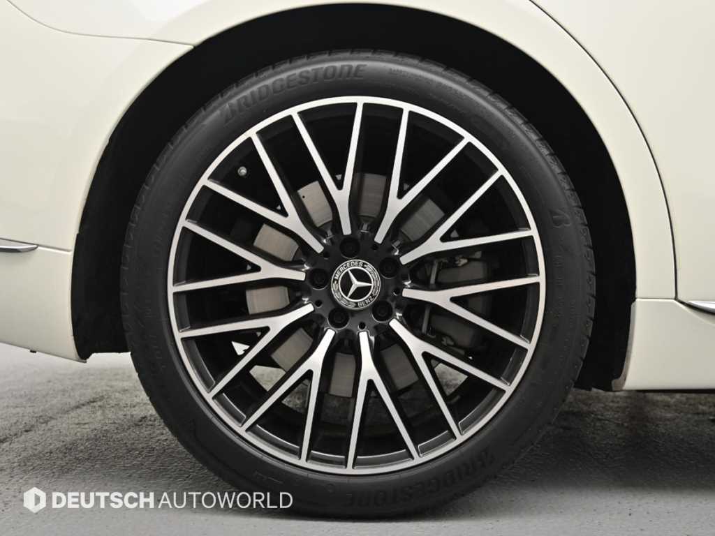 Mercedes-Benz S-Class — photo 05