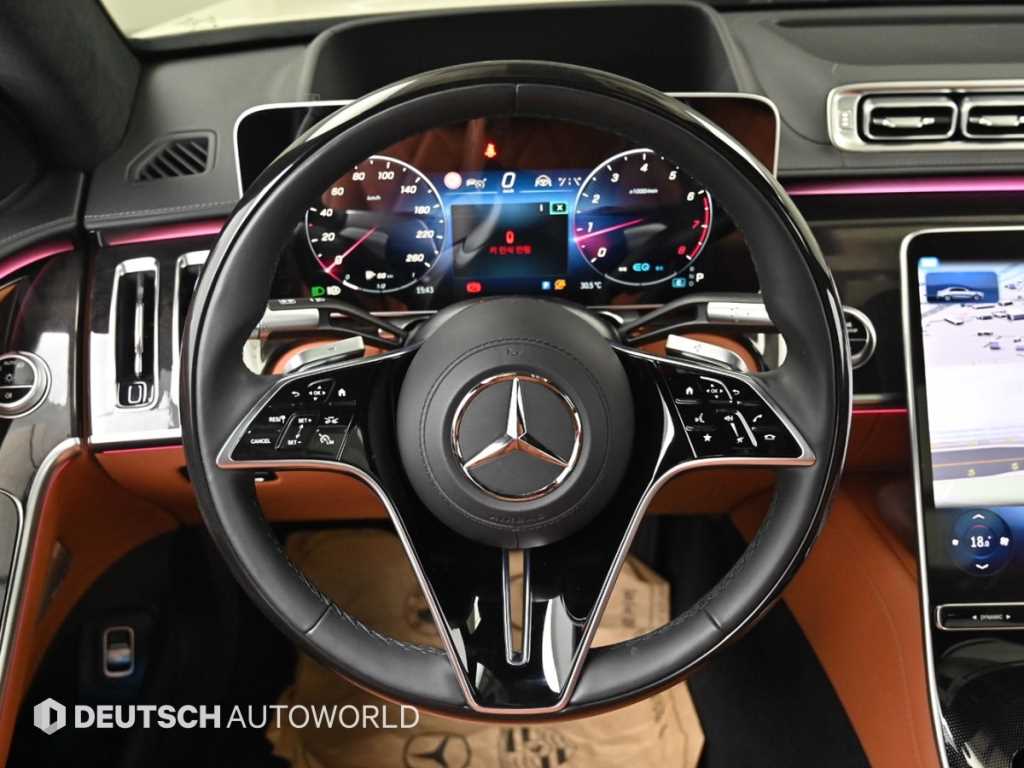 Mercedes-Benz S-Class — photo 13