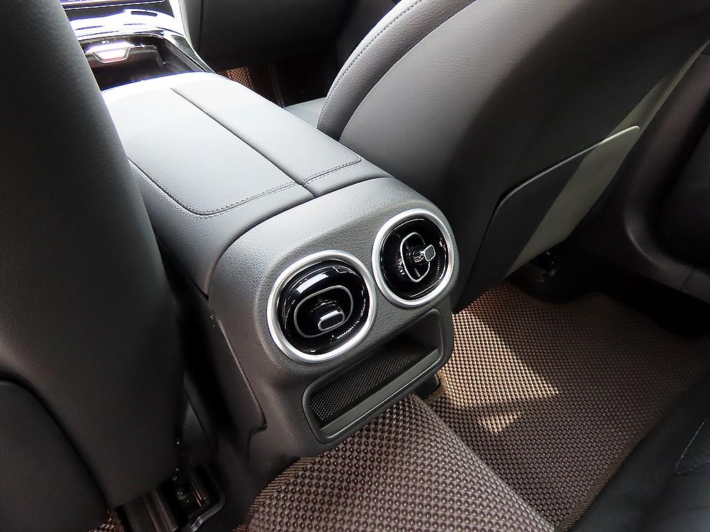 Mercedes-Benz GLC-Class — photo 15